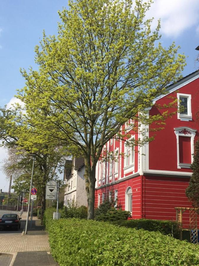 Fewo Garten - Eigener Eingang- Wlan-Parkplatz,Netflix, Terrasse,Doppelbett Und Schlafcouch Oberhausen  Buitenkant foto